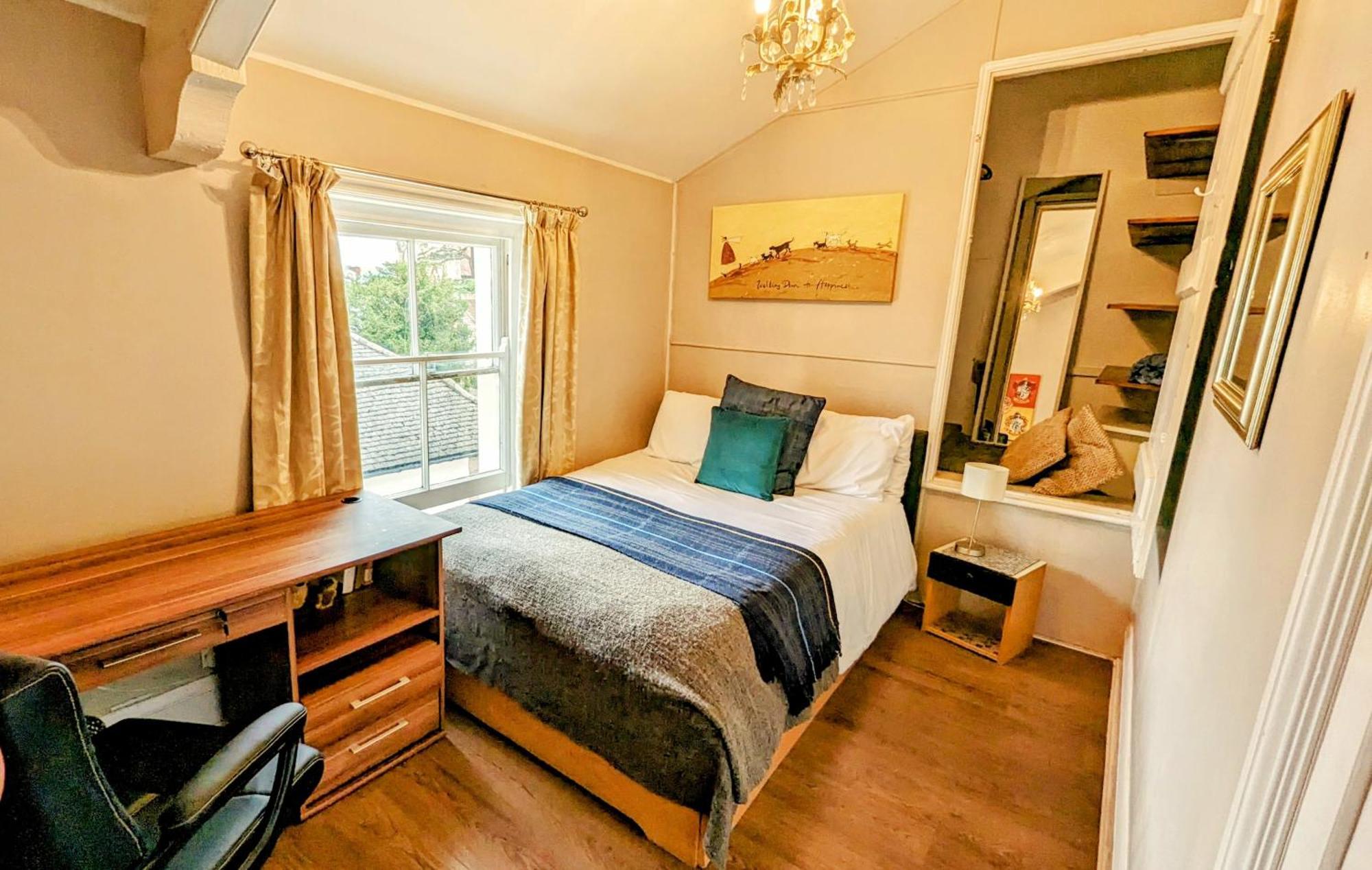 Cotswold Vip Regency Lodge Cheltenham Bagian luar foto