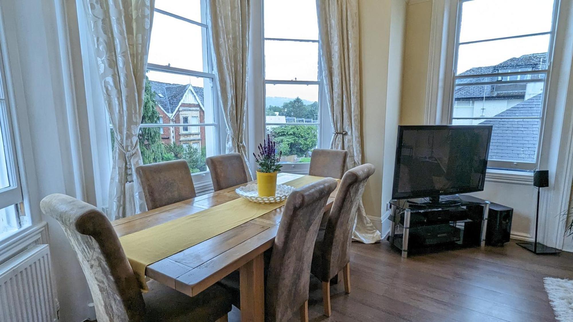 Cotswold Vip Regency Lodge Cheltenham Bagian luar foto